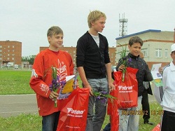 справа первый Тамерлан Лукашов.jpg
